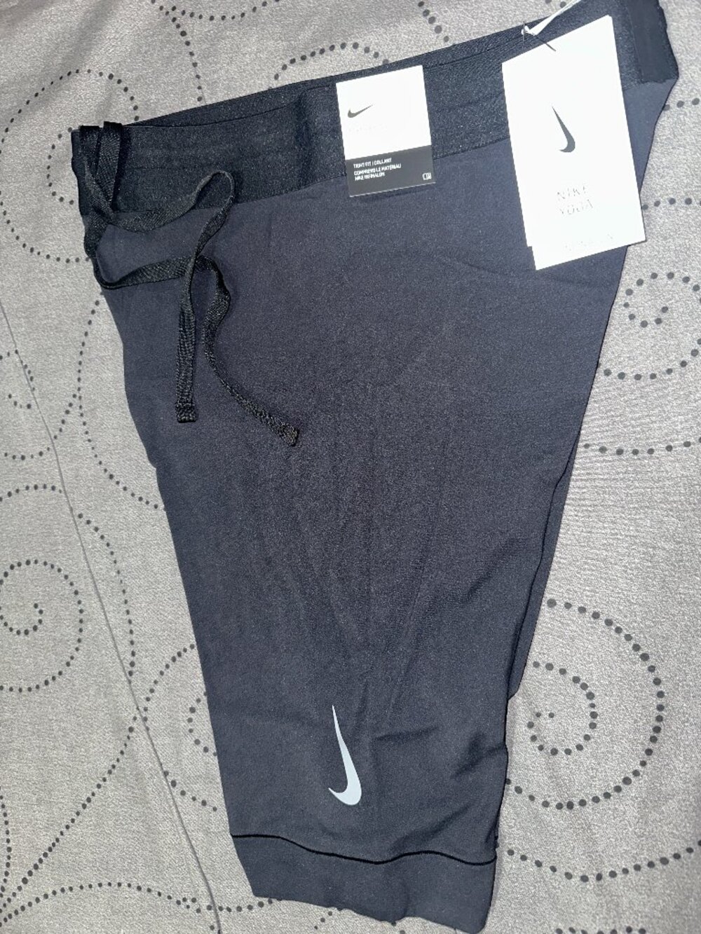 NIKE YOGA TECH COLLANT INFINALON BLACK SHORTS SIZE M MEN NWT $55.00